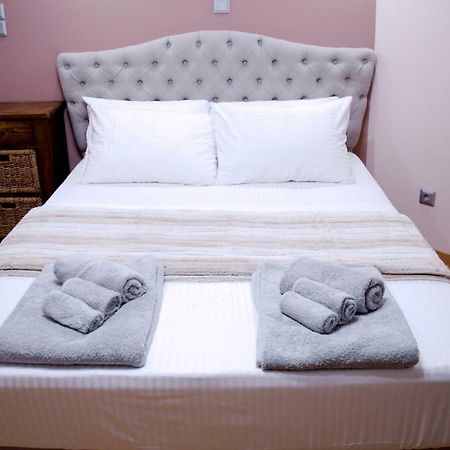 George'S Cozy Apartment In Plaka אתונה מראה חיצוני תמונה