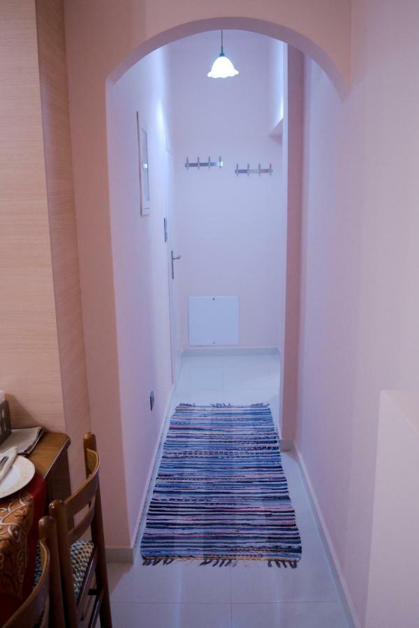 George'S Cozy Apartment In Plaka אתונה מראה חיצוני תמונה